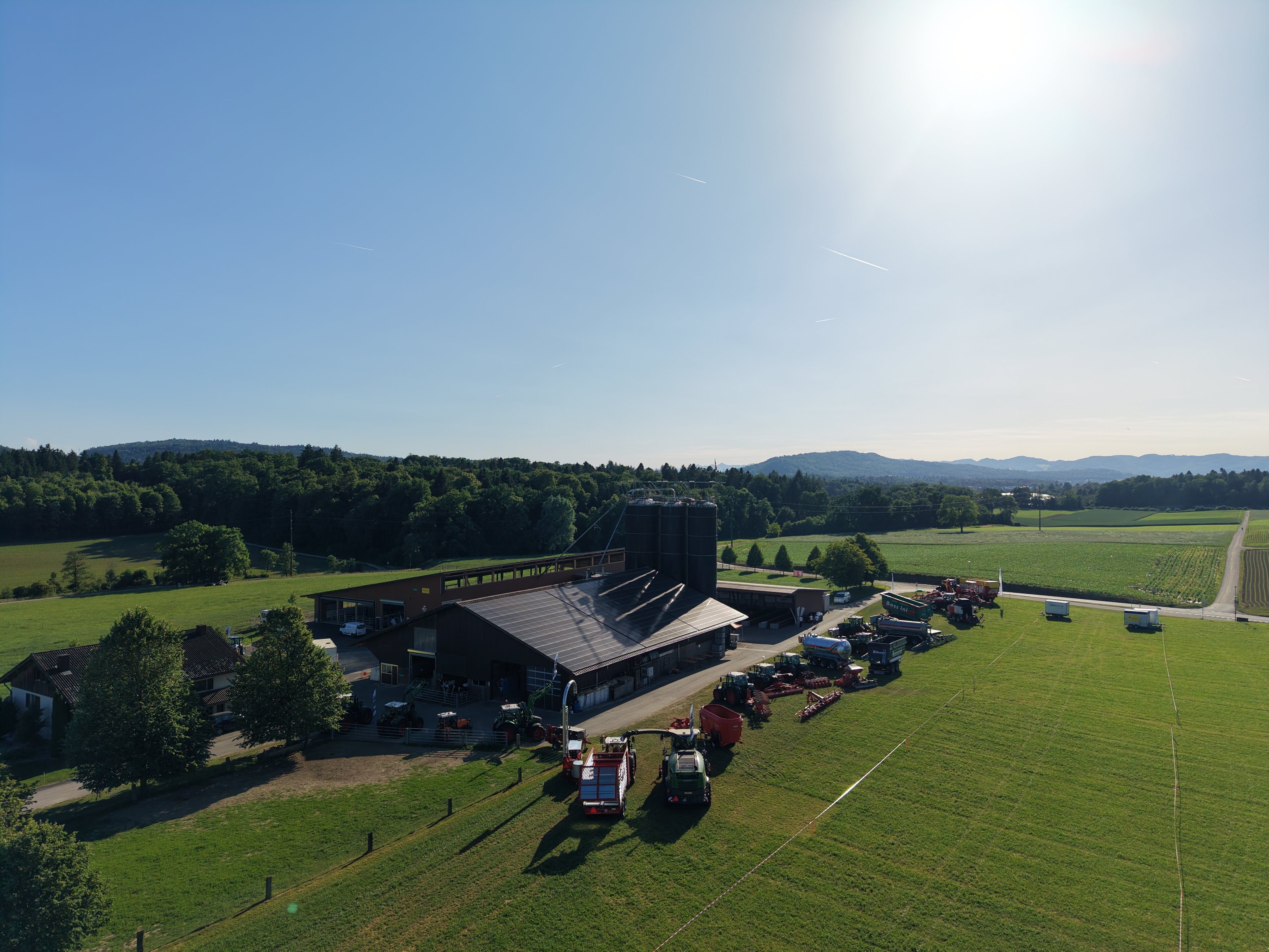 dji_fly_20260529_182728_0112_1780085779072_photo